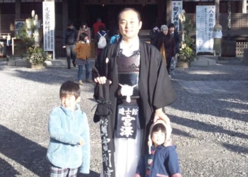 宮澤博行氏の長男と長女の写真